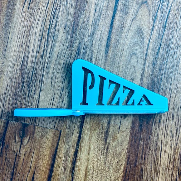 Tasty Cut n’ Serve Pizza Scissors - Picture 3 of 6